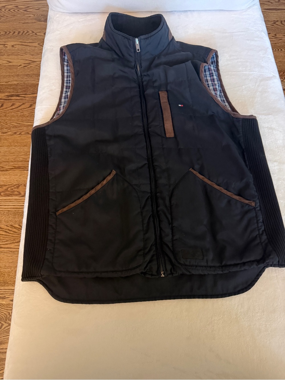 Tommy Hilfiger Black Quilted Vest with Brown Trim Accents